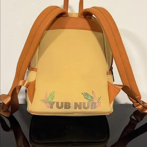 Star Wars Ewok loungefly backpack - Picture 3 of 3